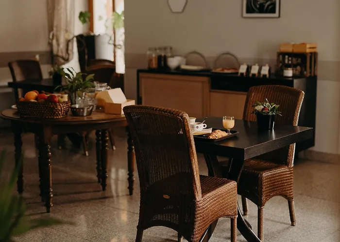 Logis - Restaurant Du Parc Отель Cransac