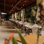 Hotel Logis - Restaurant Du Parc