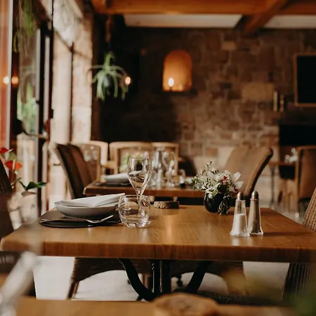 Logis - Restaurant Du Parc 3*