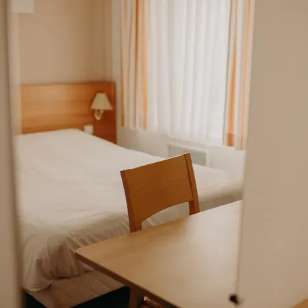 Hotel Logis - Restaurant Du Parc