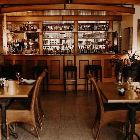 Hotel Logis - Restaurant Du Parc