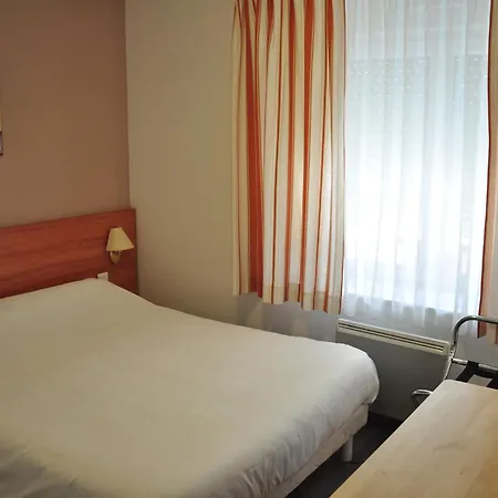 Logis - Restaurant Du Parc Hotel 3*