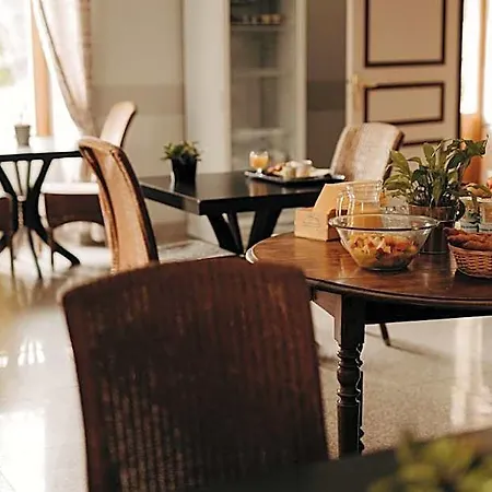 Logis - Restaurant Du Parc Hotel 3*