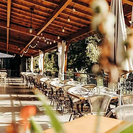 Logis - Restaurant Du Parc Hotel