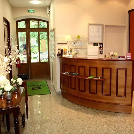 Logis - Restaurant Du Parc 3*