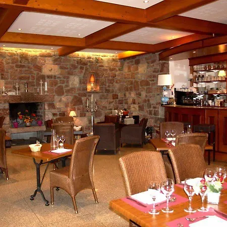 Hotell Logis - Restaurant Du Parc