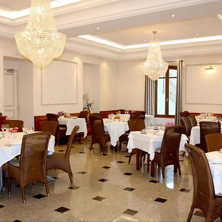 Logis - Restaurant Du Parc 3*