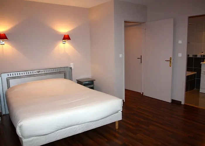 Logis - Restaurant Du Parc 3* Cransac