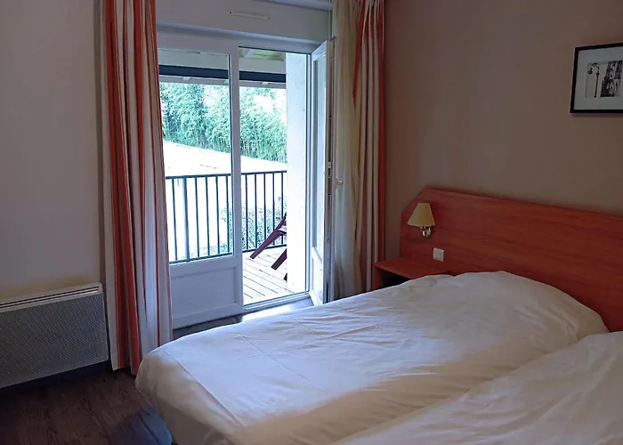 Hotel Logis - Restaurant Du Parc