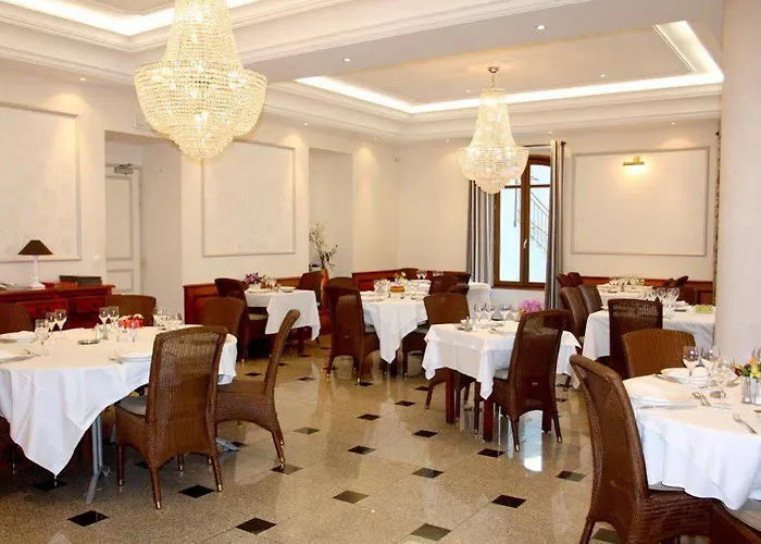 Logis - Restaurant Du Parc 3*